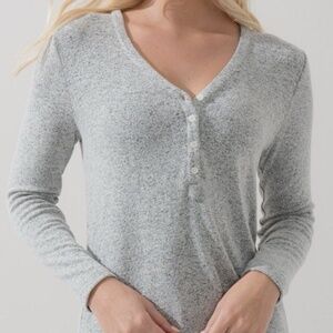 Soma Intimated Brushed Cozy Marled Henley, size XS in Grey